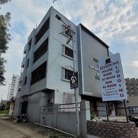 Hotel O Dhanori Pune Formerly Season Inn Dāpuri Kültér fotó