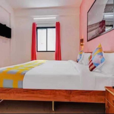 Hotel O Dhanori Pune Formerly Season Inn Dāpuri Kültér fotó