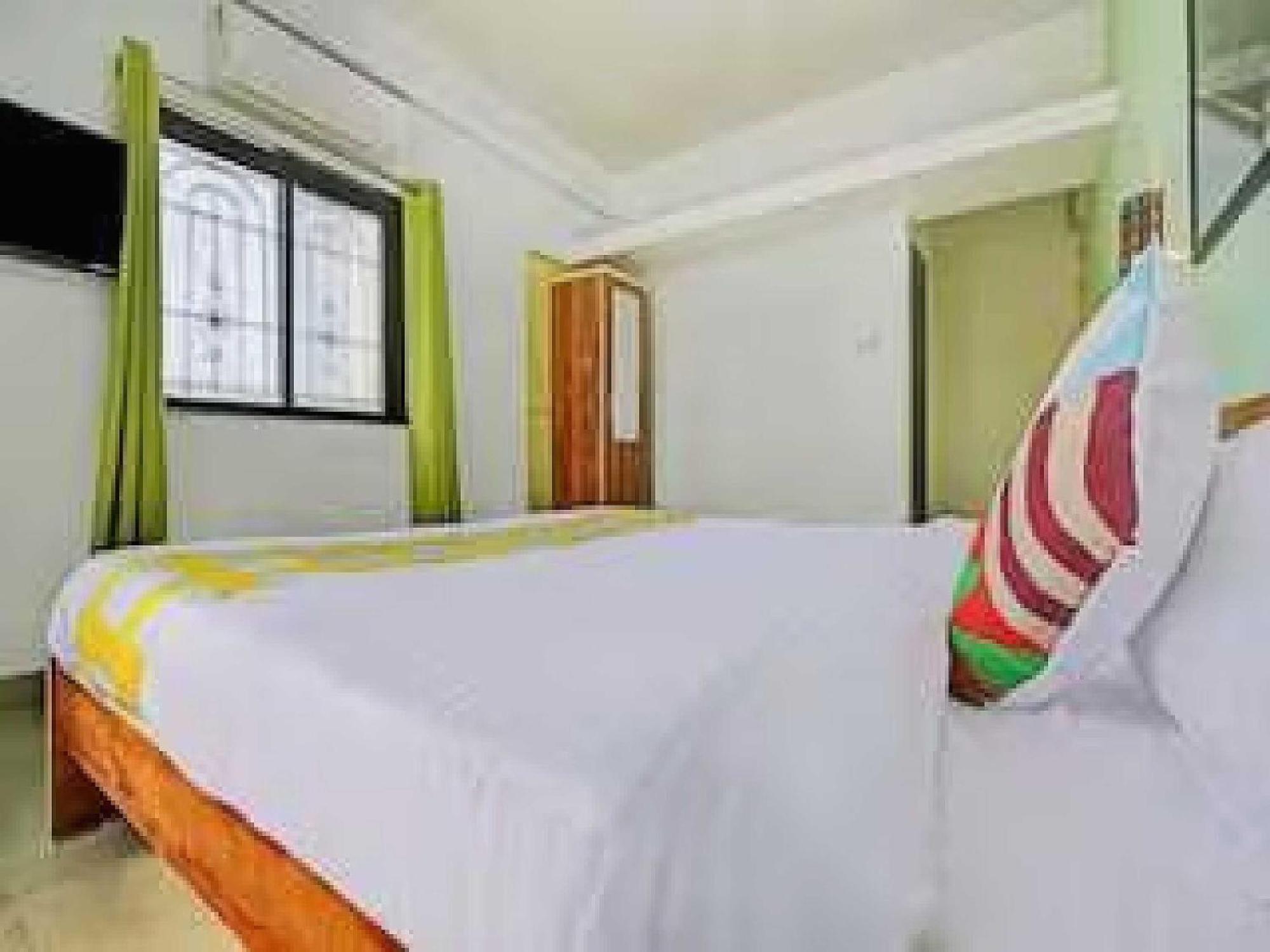 Hotel O Dhanori Pune Formerly Season Inn Dāpuri Kültér fotó