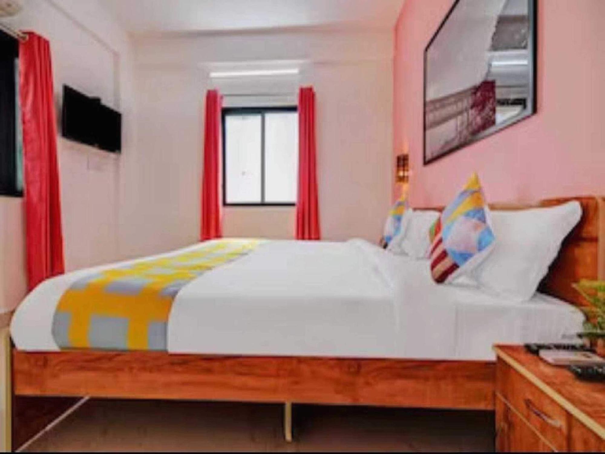 Hotel O Dhanori Pune Formerly Season Inn Dāpuri Kültér fotó
